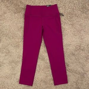 *NWT* VS Knockout Capri